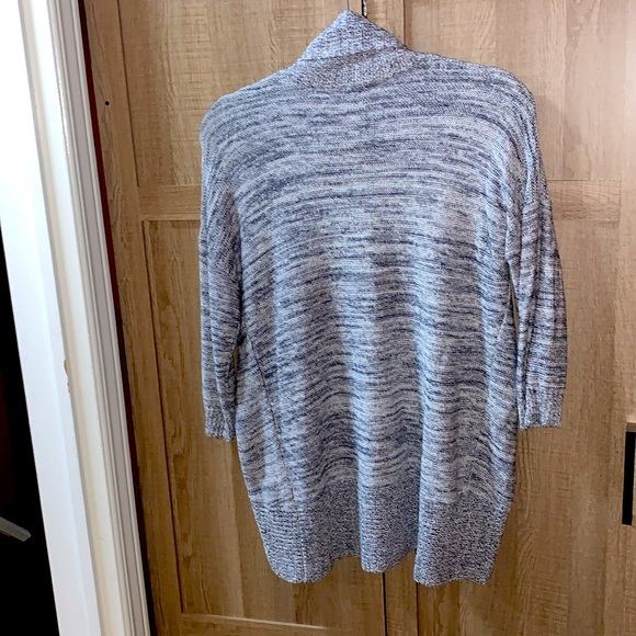 Dynamite size XS  mid sleeve cardigan. - Picture 3 of 3